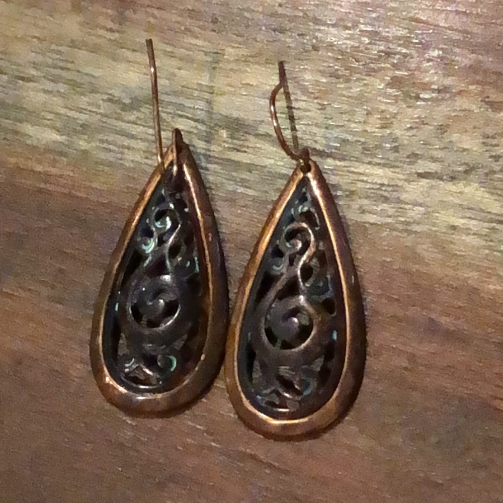 💫 Dangling Oval Scroll Patina Copper Earrings